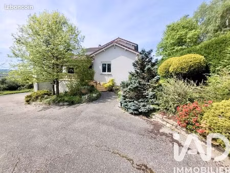 maison 5 pièces 257 m²