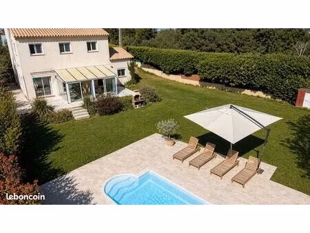maison individuelle avec piscine + 4 chambres à montauroux