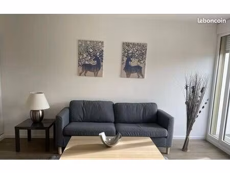 chambre 1 pièce 93 m²