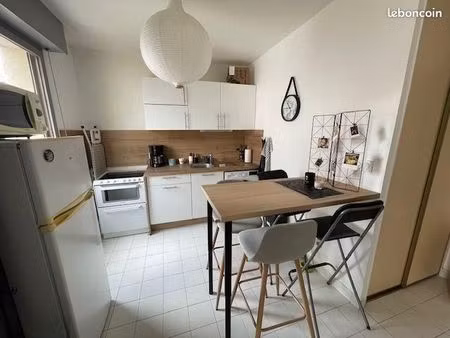 studio 1 pièce 28 m²