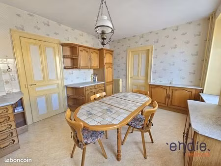appartement 4 pièces 111 m²