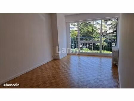 appartement 3 pièces 79 m²