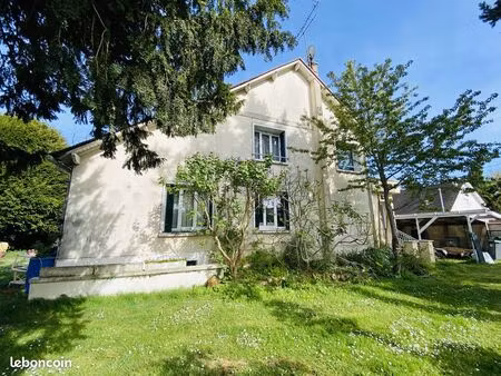 maison 7 pièces 178 m²