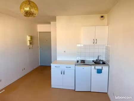 studio près ile napoléon et autoroute