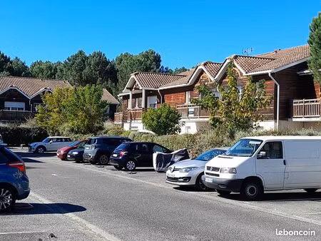 recherche studio 2 pieces