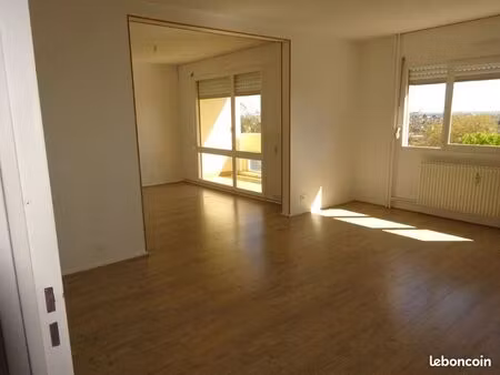 appartement t4  dans résidence avec ascenseur  très bon état  hyper lumineux  superbe vue 