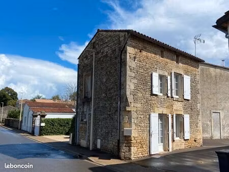a louer petite maison de bourg