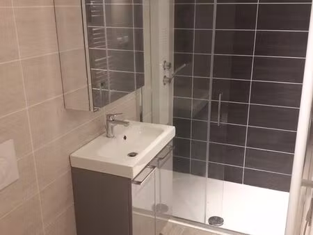 f2 meublé + parking