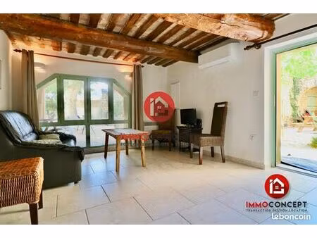 studio 1 pièce 33 m²