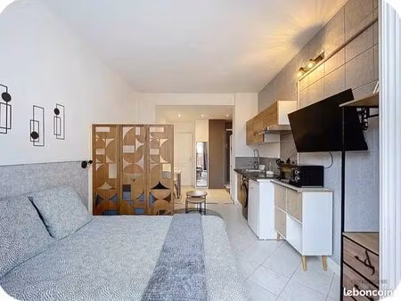 superbe studio meublé cannes centre-ville 20m2