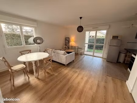 a louer appartement t2 de 45m2 avec jardin à lèges
