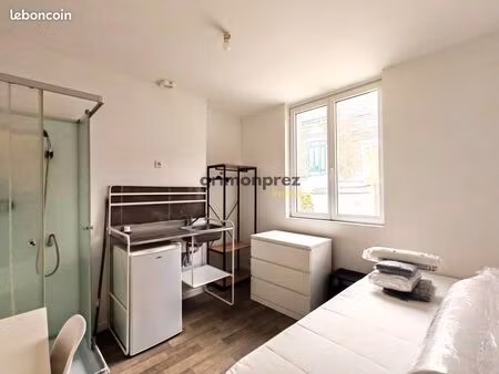 appartement 1 pièce 9 m²