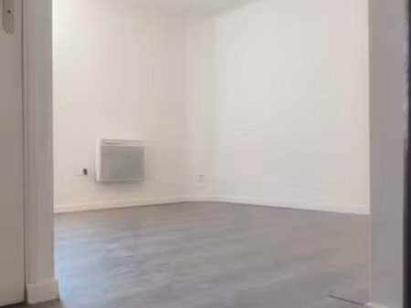 loue f2 sin le noble centre