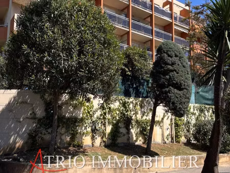 location garage 13 m² à cagnes-sur-mer (06800)