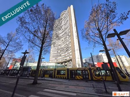 situé en plein cœur de mulhouse  au sein de la célèbre tour de l'europe  cet appartement d