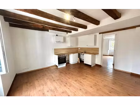 location appartement  m² t-3 à périgueux  630 €