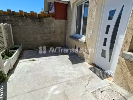 studio refait à neuf