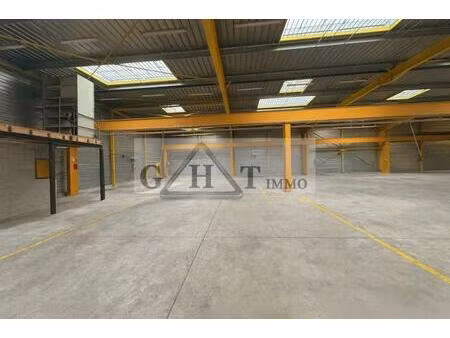 a louer a la ville du bois un entrepot de 1 390 m2