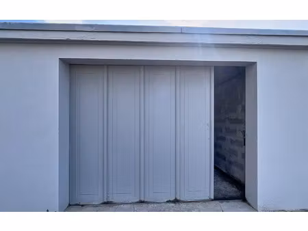 stationnement bourg-lès-valence 15 m² t- à vendre  15 000 €