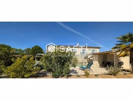 maison avec piscine 6 chambres jardin et dépendances