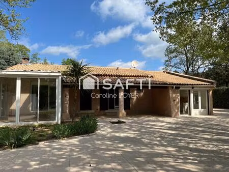 maison de 105m2 avec piscine et studio indépendant