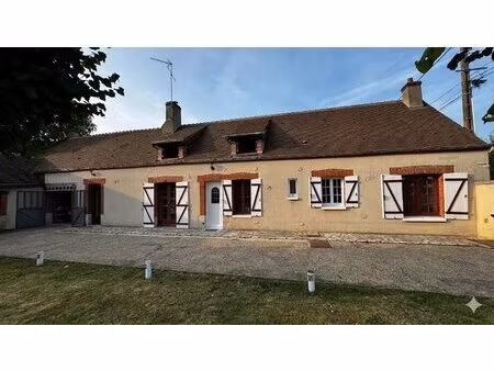 maison 5 pièces avec terrain  au calme.