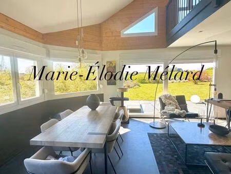 maison atypique ossature bois 122 m² – terrain 11 45 ares – vue dégagée – proche luxembour