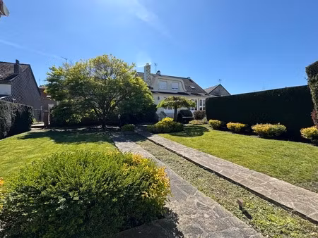 élégante maison semi-individuelle – centre-ville de fourmies – 159 m² – jardin arboré – ga