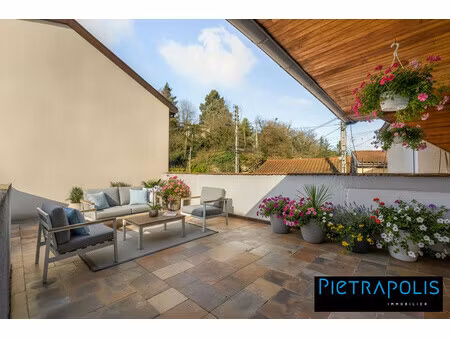 esprit maison t6 de 160m² en parfait état - parkings