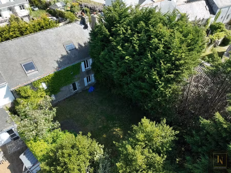 a vendre - maison de caractère au coeur de surzur - 140 m2 -