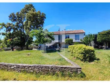 maison à vendre avec terrain et dépendances région grignan -