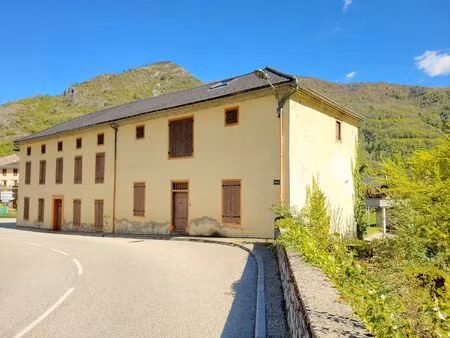 maison bourgeoise de 600 m² avec jardin