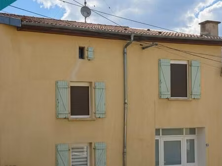 maison familiale de 183 m2 sur terrain clos.