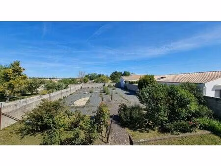 la jarne - terrain 610m2 - libre de constructeur