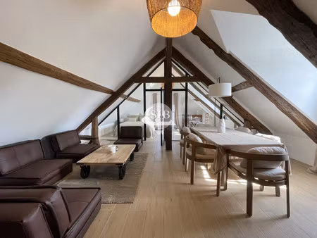 f2 meublée - loyer 1600 € + 300 €