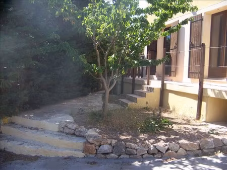 location : appartement t2 (51 m²) à la couronne carro