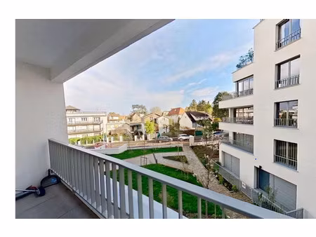 location meublée appartement 4 pièces 75 m² à sceaux (92330)  2 877 €