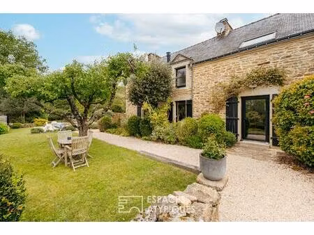 longère de prestige et piscine au coeur d'un hameau préservé à grand-champ