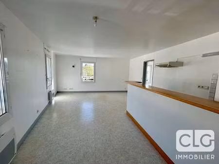 location appartement 3 pièces à concarneau (29900) : à louer 3 pièces / 57m² concarneau