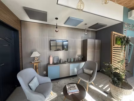 location locaux professionnels 1296 m² à angouleme (16000)  6 250 €