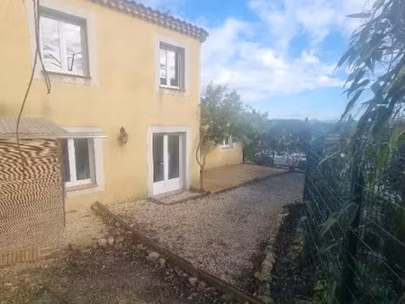 location maison 4 pièces 76 m² à pont-saint-esprit (30130)  870 €