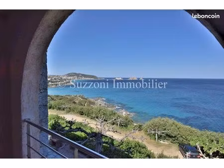 t2 avec superbe vue sur l'ile rousse à monticello