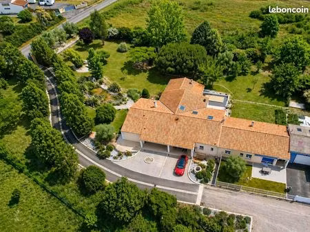 ensemble 2 maisons 240 m2 et 93 m2