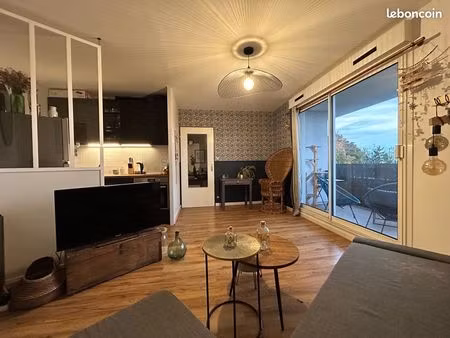 appartement type 2 avec terrasse et garage dans résidence de standing