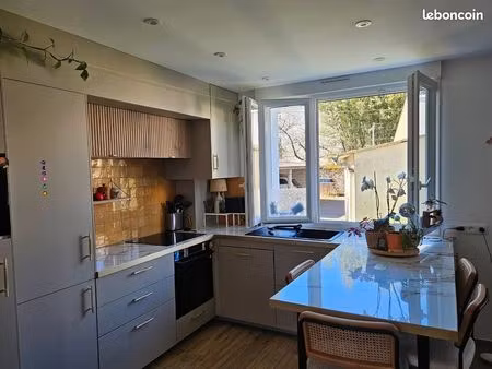 location meublée à neuf au calme avec jardin