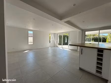 maison 6 pièces 121 m²