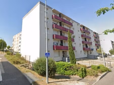 appartement 3 pièces 65 m²