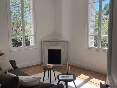 2 pièces + jardin + place de parking - levens