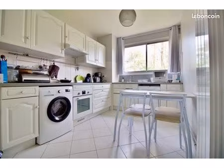 appartement 93 m² à louer – spacieux et lumineux