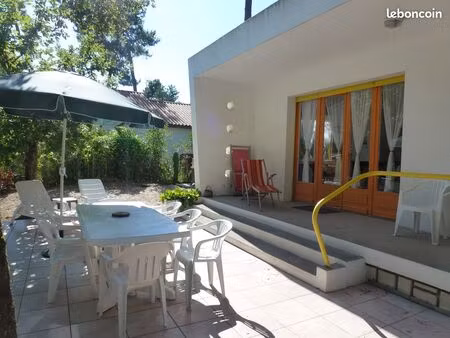 maison dans la pinède du parc de vallière 450 m de la plage. location hors saison du 31 ao